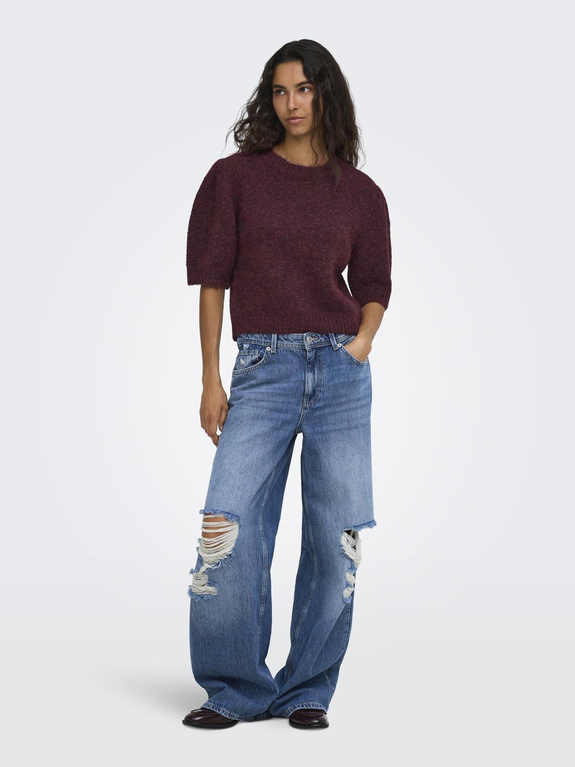 model_shot-front_full